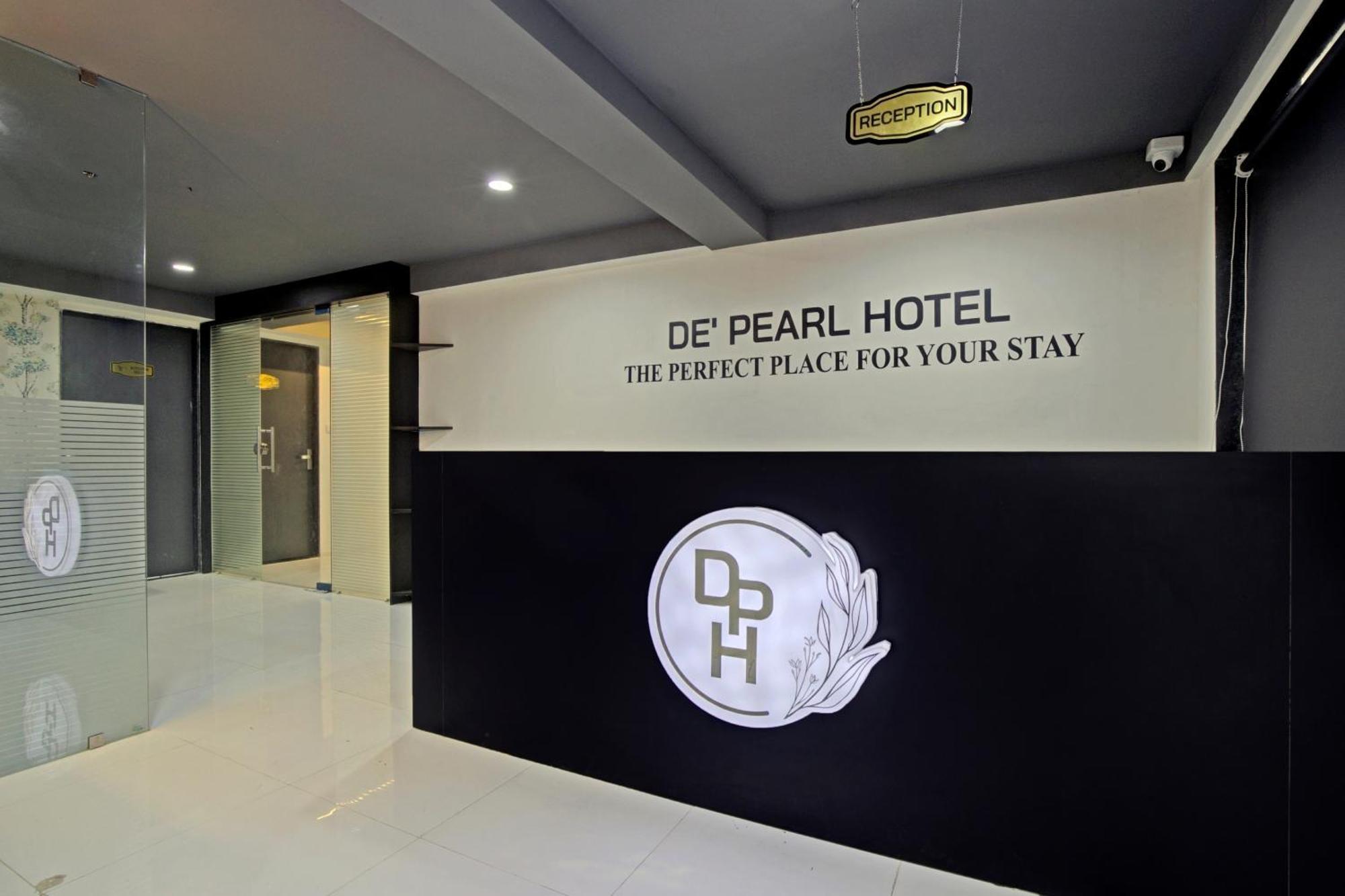 Collection O De'Pearl Hotel Сурат Екстер'єр фото